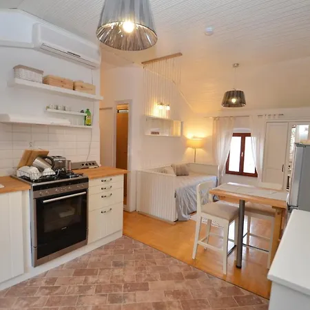 Ferri Apartment